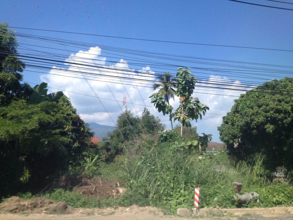 ภาพถนนตรงที่ นวดบ้านสวนคลองชล ตั้งอยู่ ถ่ายโดย jimwatana พ.ศ. 2558 (2015) · A street-level view of where นวดบ้านสวนคลองชล · Nuat Ban Suan Khlong Chon stands, by jimwatana in 2558 (2015)