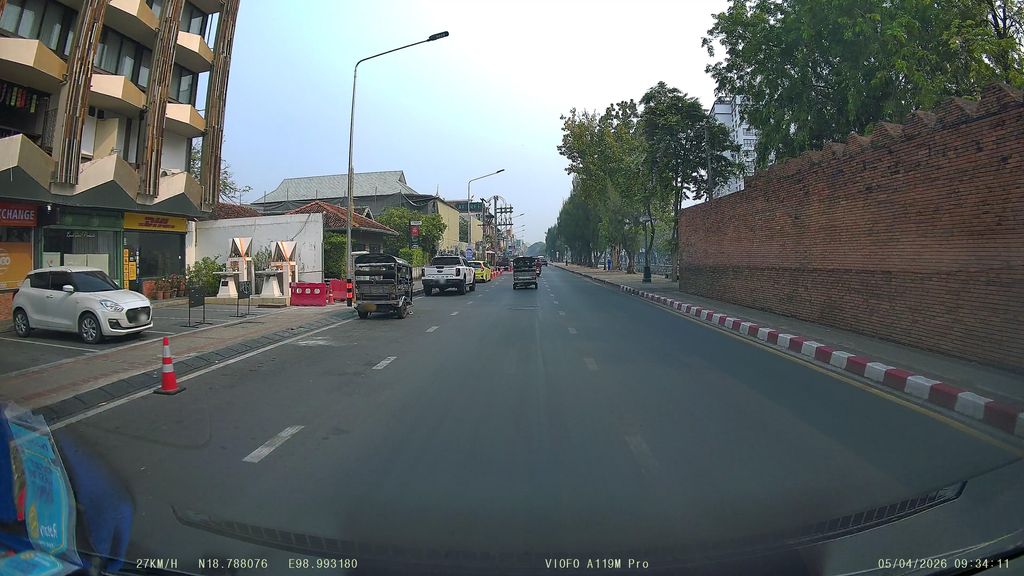 ภาพถนนตรงที่ POP Big Bike Rental Chiang Mai ตั้งอยู่ ถ่ายโดย ThailandCambodia พ.ศ. 2569 (2026) · A street-level view of where POP Big Bike Rental Chiang Mai stands, by ThailandCambodia in 2569 (2026)