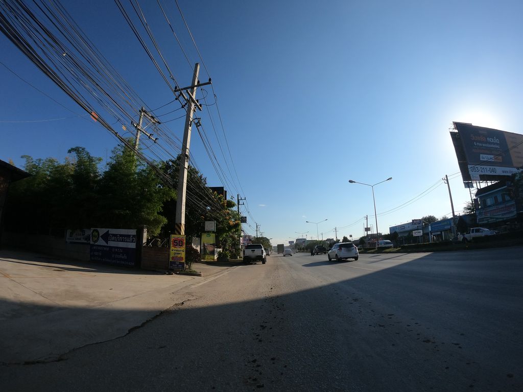 ภาพถนนตรงที่ ไก่จ๋า ชาร์โคล (ไก่ย่างสูตรดั้งเดิมนครปฐม) ตั้งอยู่ ถ่ายโดย chanuwath_grab พ.ศ. 2562 (2019) · A street-level view of where ไก่จ๋า ชาร์โคล (ไก่ย่างสูตรดั้งเดิมนครปฐม) · Kaicha Chakhlo (kainga Sutradangdoem Nakhon Pathom) stands, by chanuwath_grab in 2562 (2019)