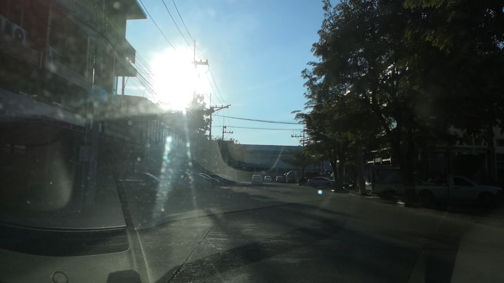 ภาพถนนตรงที่ Bbq Man บาร์บีคิวแมน ตั้งอยู่ ถ่ายโดย charlesano พ.ศ. 2561 (2018) · A street-level view of where Bbq Man บาร์บีคิวแมน stands, by charlesano in 2561 (2018)