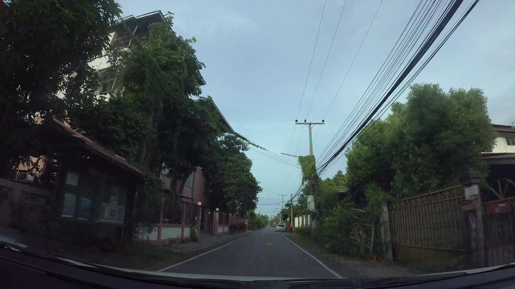 ภาพถนนตรงที่ บ้านขนมจีนป้าไร - เจ้าเก่าหลังวัดดอกเอื้อง ตั้งอยู่ ถ่ายโดย kaart_3 พ.ศ. 2562 (2019) · A street-level view of where บ้านขนมจีนป้าไร - เจ้าเก่าหลังวัดดอกเอื้อง · Ban Khanomchin Pa Rai - Chaokao Lang Wat Dokueang stands, by kaart_3 in 2562 (2019)
