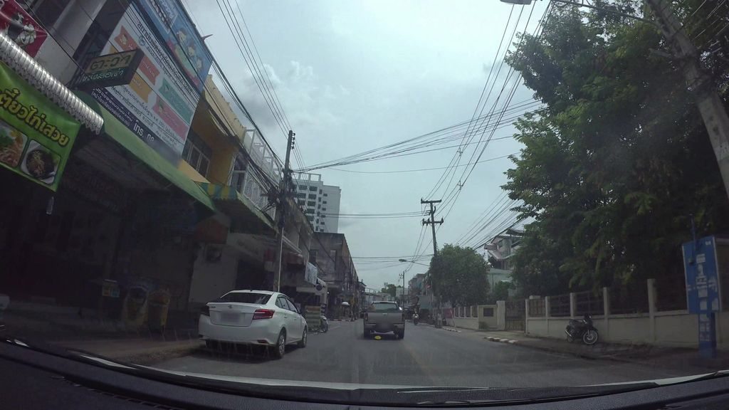 ภาพถนนตรงที่ N P Massage ตั้งอยู่ ถ่ายโดย kaart_3 พ.ศ. 2562 (2019) · A street-level view of where N P Massage stands, by kaart_3 in 2562 (2019)