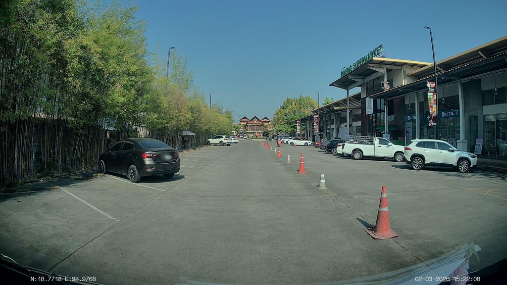 ภาพถนนตรงที่ Red Diamond CNX ตั้งอยู่ ถ่ายโดย ThailandCambodia พ.ศ. 2569 (2026) · A street-level view of where Red Diamond CNX stands, by ThailandCambodia in 2569 (2026)
