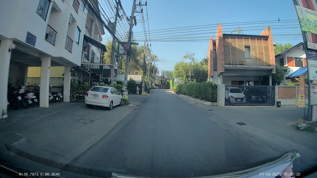 ภาพถนนตรงที่ หอพักRK ตั้งอยู่ ถ่ายโดย ThailandCambodia พ.ศ. 2569 (2026) · A street-level view of where หอพักRK · RK Dormitory stands, by ThailandCambodia in 2569 (2026)