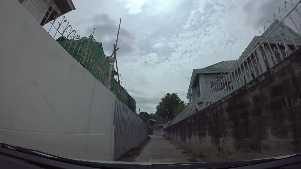 ภาพถนนตรงที่ The Wing Boutique Hotel ตั้งอยู่ ถ่ายโดย kaart_3 พ.ศ. 2562 (2019) · A street-level view of where The Wing Boutique Hotel stands, by kaart_3 in 2562 (2019)