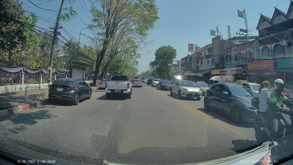 ภาพถนนตรงที่ Thom Artisan Coffee ตั้งอยู่ ถ่ายโดย ThailandCambodia พ.ศ. 2569 (2026) · A street-level view of where Thom Artisan Coffee stands, by ThailandCambodia in 2569 (2026)