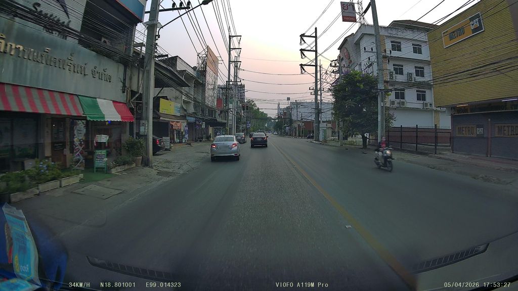 ภาพถนนตรงที่ Kid skate shop ตั้งอยู่ ถ่ายโดย ThailandCambodia พ.ศ. 2569 (2026) · A street-level view of where Kid skate shop stands, by ThailandCambodia in 2569 (2026)