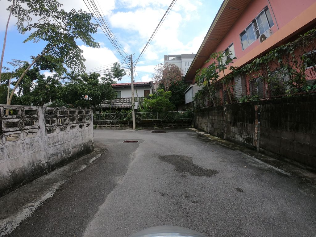 ภาพถนนตรงที่ fasaiconstructiontools ตั้งอยู่ ถ่ายโดย chanuwath_grab พ.ศ. 2562 (2019) · A street-level view of where fasaiconstructiontools stands, by chanuwath_grab in 2562 (2019)
