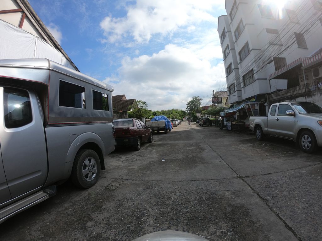 ภาพถนนตรงที่ Norm.chiangmai ตั้งอยู่ ถ่ายโดย chanuwath_grab พ.ศ. 2562 (2019) · A street-level view of where Norm.chiangmai stands, by chanuwath_grab in 2562 (2019)