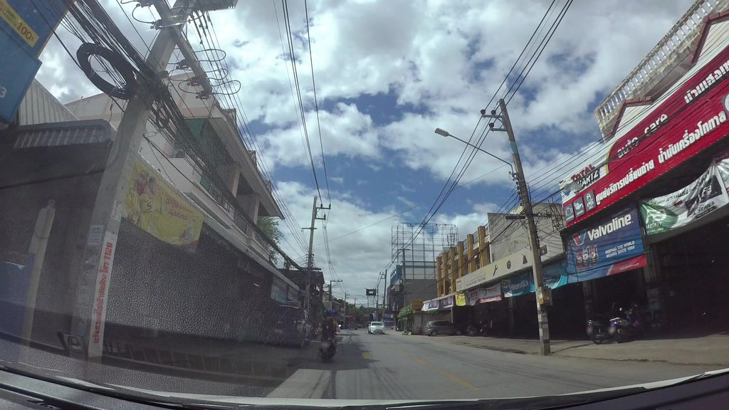 ภาพถนนตรงที่ J.J. Auto Shop ตั้งอยู่ ถ่ายโดย kaart_3 พ.ศ. 2562 (2019) · A street-level view of where J.J. Auto Shop stands, by kaart_3 in 2562 (2019)