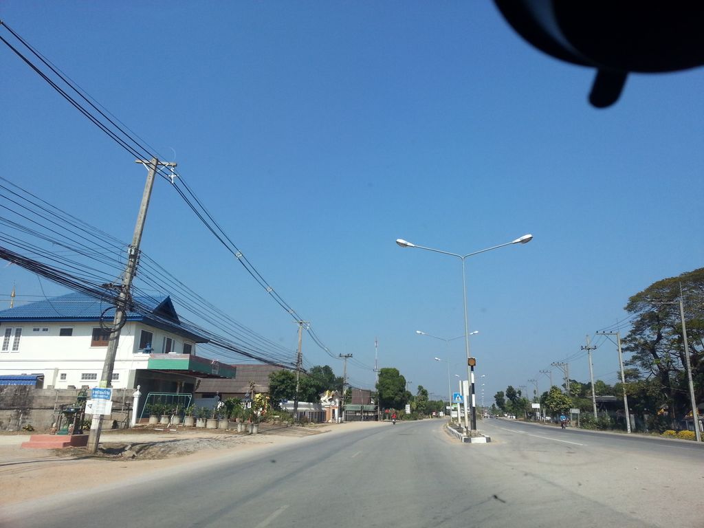ภาพถนนตรงที่ ร้านเรณูการค้า ตั้งอยู่ ถ่ายโดย mishari พ.ศ. 2558 (2015) · A street-level view of where ร้านเรณูการค้า · Ran Renu Kankha stands, by mishari in 2558 (2015)