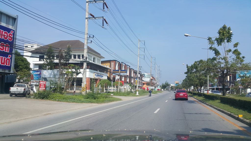 ภาพถนนตรงที่ Ex4advertising ตั้งอยู่ ถ่ายโดย jrcarlsen พ.ศ. 2562 (2019) · A street-level view of where Ex4advertising stands, by jrcarlsen in 2562 (2019)