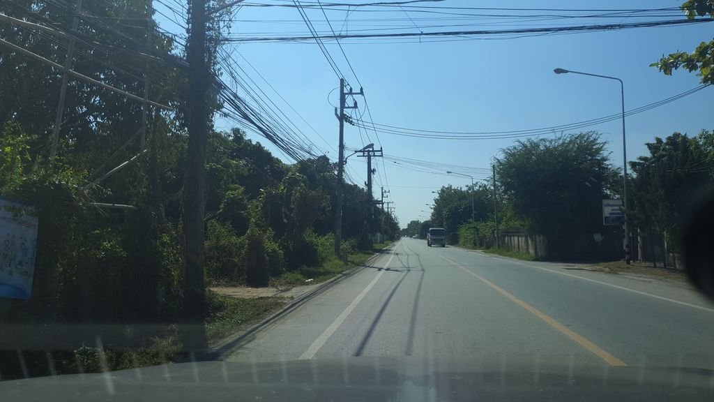 ภาพถนนตรงที่ เทศบาลตำบลสันปูเลย | Chiang Mai ตั้งอยู่ ถ่ายโดย jrcarlsen พ.ศ. 2562 (2019) · A street-level view of where เทศบาลตำบลสันปูเลย | Chiang Mai stands, by jrcarlsen in 2562 (2019)