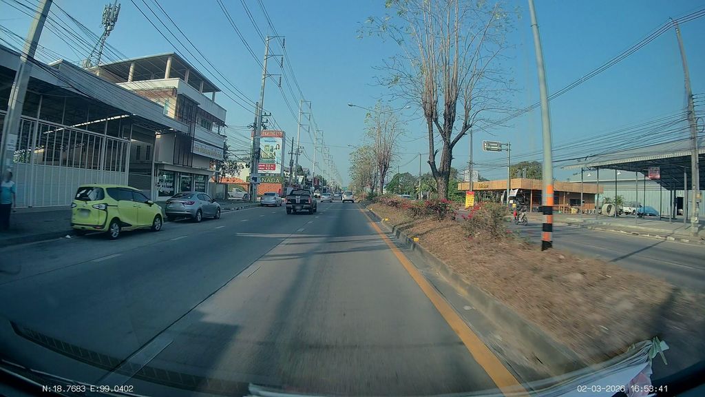 ภาพถนนตรงที่ มันส์ดี บาร์ และ เรสเตอรองท์ ตั้งอยู่ ถ่ายโดย ThailandCambodia พ.ศ. 2569 (2026) · A street-level view of where มันส์ดี บาร์ และ เรสเตอรองท์ · Mandi Bar Lae Rettoenong stands, by ThailandCambodia in 2569 (2026)