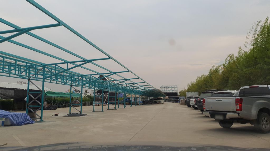 ภาพถนนตรงที่ Jungle Adventure Park ตั้งอยู่ ถ่ายโดย jrcarlsen พ.ศ. 2565 (2022) · A street-level view of where Jungle Adventure Park stands, by jrcarlsen in 2565 (2022)