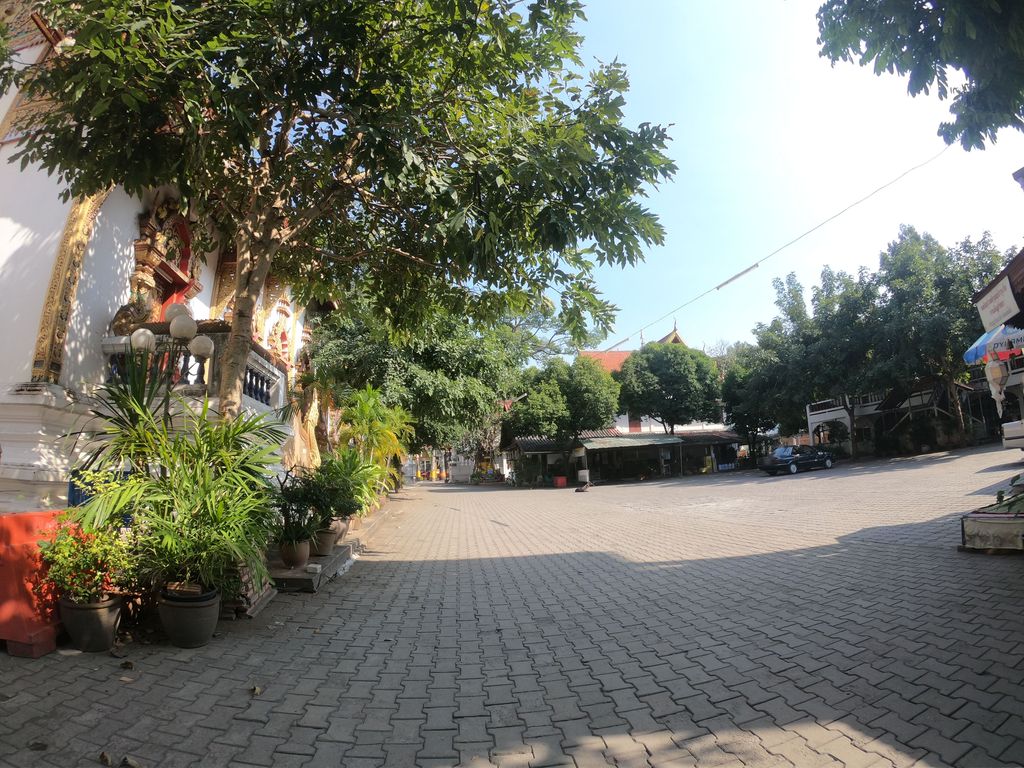 ภาพถนนตรงที่ กศน.ตำบลวัดเกต ตั้งอยู่ ถ่ายโดย chanuwath_grab พ.ศ. 2562 (2019) · A street-level view of where กศน.ตำบลวัดเกต · Kason.Tambon Wat Ket stands, by chanuwath_grab in 2562 (2019)