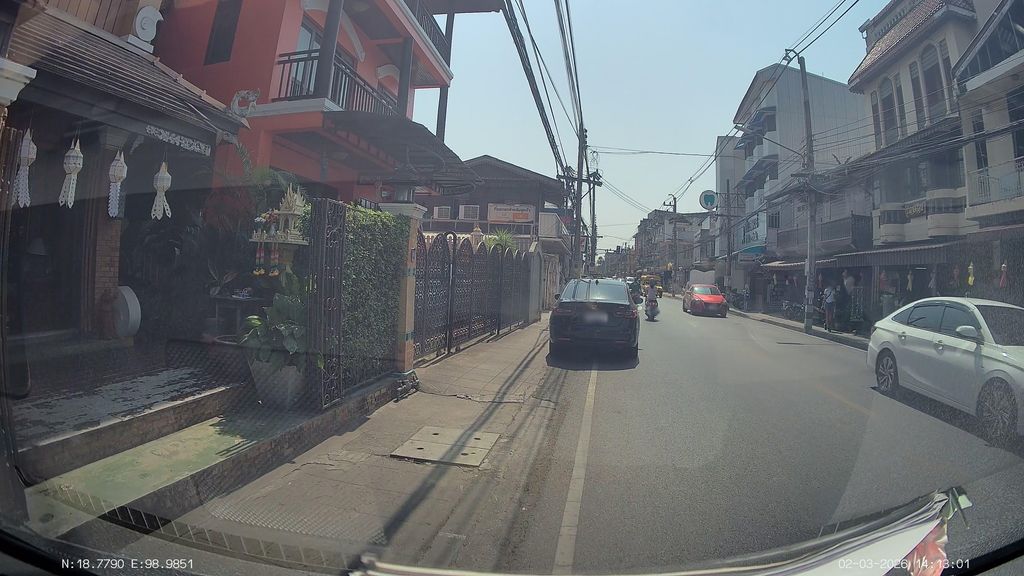 ภาพถนนตรงที่ Home Decor เครื่องไม้และอลูมิเนียมตกแต่งบ้าน ตั้งอยู่ ถ่ายโดย ThailandCambodia พ.ศ. 2569 (2026) · A street-level view of where Home Decor เครื่องไม้และอลูมิเนียมตกแต่งบ้าน stands, by ThailandCambodia in 2569 (2026)