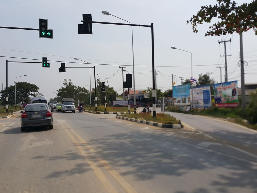ภาพถนนตรงที่ Apollo 21 Technology & Consulting ตั้งอยู่ ถ่ายโดย jrcarlsen พ.ศ. 2558 (2015) · A street-level view of where Apollo 21 Technology & Consulting stands, by jrcarlsen in 2558 (2015)