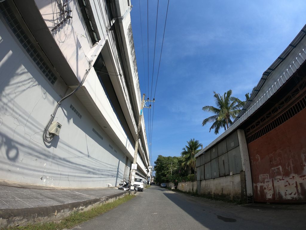ภาพถนนตรงที่ สหพานิช เชียงใหม่ | Chiang Mai ตั้งอยู่ ถ่ายโดย chanuwath_grab พ.ศ. 2562 (2019) · A street-level view of where สหพานิช เชียงใหม่ | Chiang Mai stands, by chanuwath_grab in 2562 (2019)