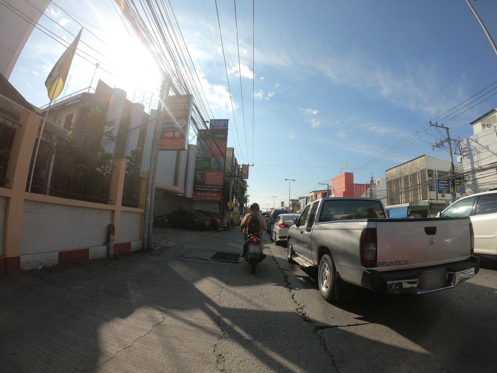 ภาพถนนตรงที่ วิทยาการจัดการ CMRU'News ตั้งอยู่ ถ่ายโดย chanuwath_grab พ.ศ. 2562 (2019) · A street-level view of where วิทยาการจัดการ CMRU'News stands, by chanuwath_grab in 2562 (2019)