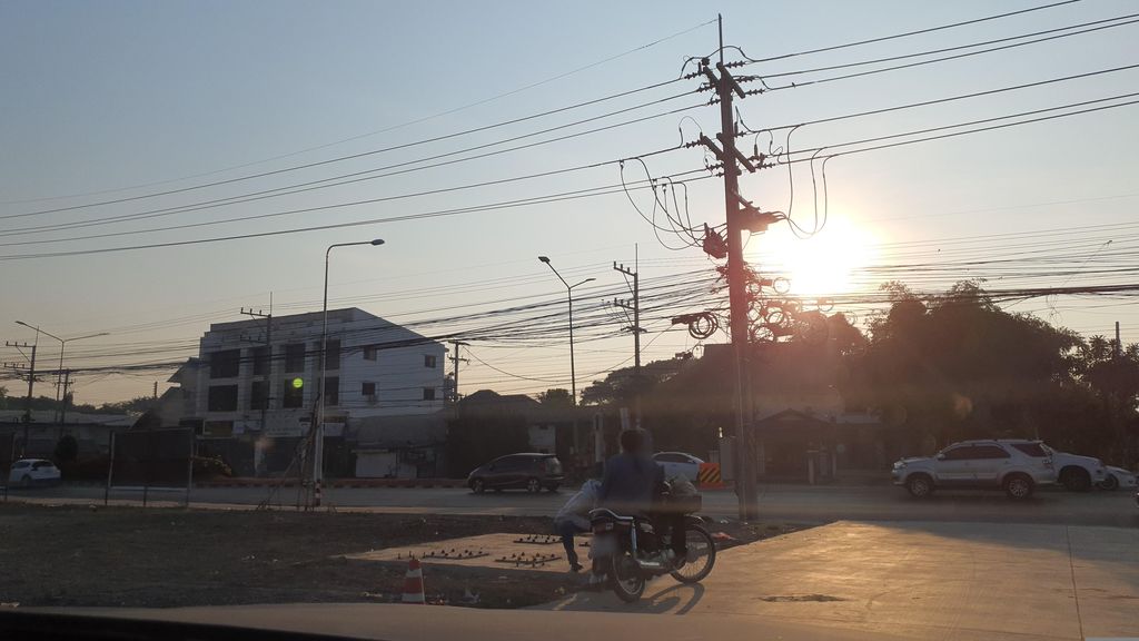 ภาพถนนตรงที่ Kat Kat Katsu ตั้งอยู่ ถ่ายโดย jrcarlsen พ.ศ. 2566 (2023) · A street-level view of where Kat Kat Katsu stands, by jrcarlsen in 2566 (2023)