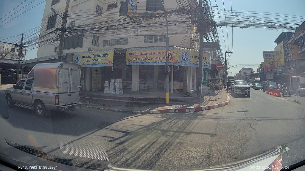 ภาพถนนตรงที่ มหาชัยโอเชี่ยนฟู้ด Mahachai Ocean Food ตั้งอยู่ ถ่ายโดย ThailandCambodia พ.ศ. 2569 (2026) · A street-level view of where มหาชัยโอเชี่ยนฟู้ด Mahachai Ocean Food stands, by ThailandCambodia in 2569 (2026)