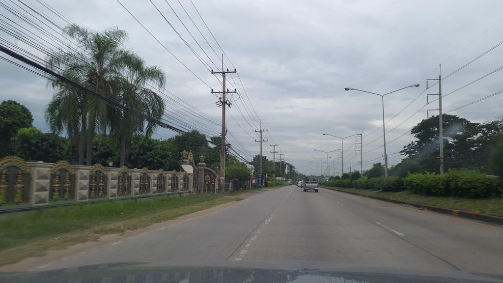 ภาพถนนตรงที่ บ้านภู ภูมิ 3 - บ้านบ่อปุ๊ ต.ดอนแก้ว อ.แม่ริม เชียงใหม่ ตั้งอยู่ ถ่ายโดย jrcarlsen พ.ศ. 2564 (2021) · A street-level view of where บ้านภู ภูมิ 3 - บ้านบ่อปุ๊ ต.ดอนแก้ว อ.แม่ริม เชียงใหม่ · Ban Phu Phum 3 - Ban Bo Pu Ta.donkwae A.Mae Rim Chiang Mai stands, by jrcarlsen in 2564 (2021)