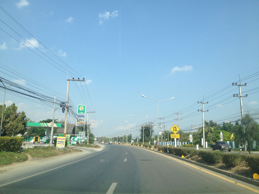 ภาพถนนตรงที่ Chiangmai burapa frozen storage group co.,ltd เชียงใหม่บูรพาห้องเย็น ตั้งอยู่ ถ่ายโดย jimwatana พ.ศ. 2558 (2015) · A street-level view of where Chiangmai burapa frozen storage group co.,ltd เชียงใหม่บูรพาห้องเย็น stands, by jimwatana in 2558 (2015)