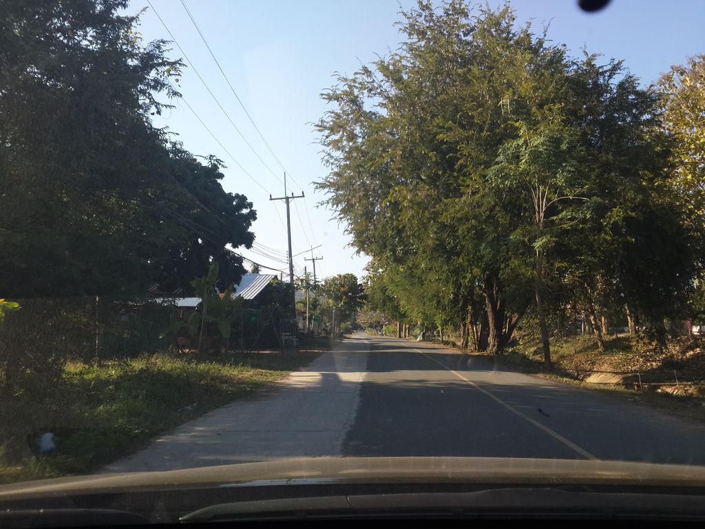 ภาพถนนตรงที่ Arainear ตั้งอยู่ ถ่ายโดย mishari พ.ศ. 2558 (2015) · A street-level view of where Arainear stands, by mishari in 2558 (2015)