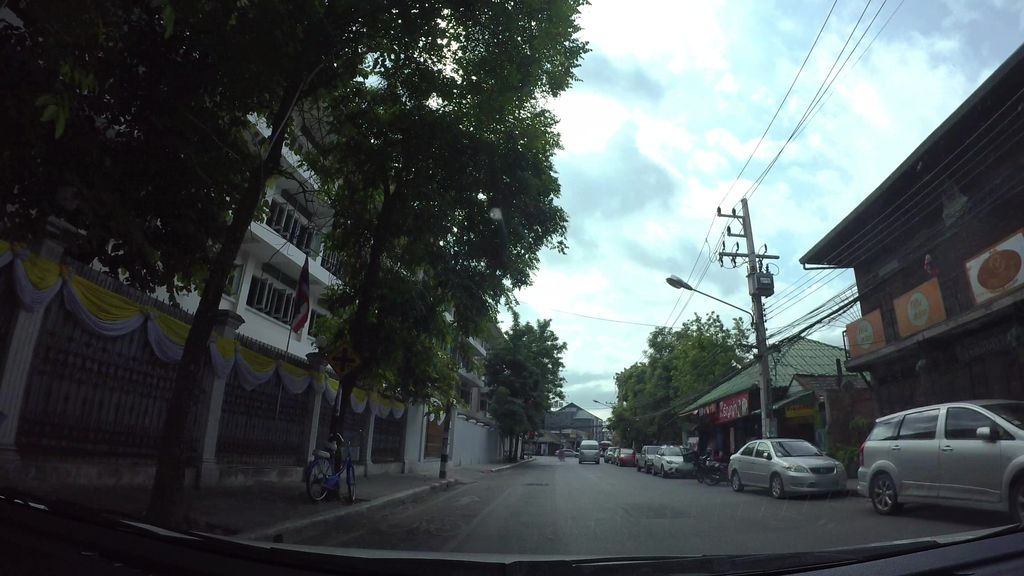 ภาพถนนตรงที่ CPF Thailand ตั้งอยู่ ถ่ายโดย kaart_3 พ.ศ. 2562 (2019) · A street-level view of where CPF Thailand stands, by kaart_3 in 2562 (2019)