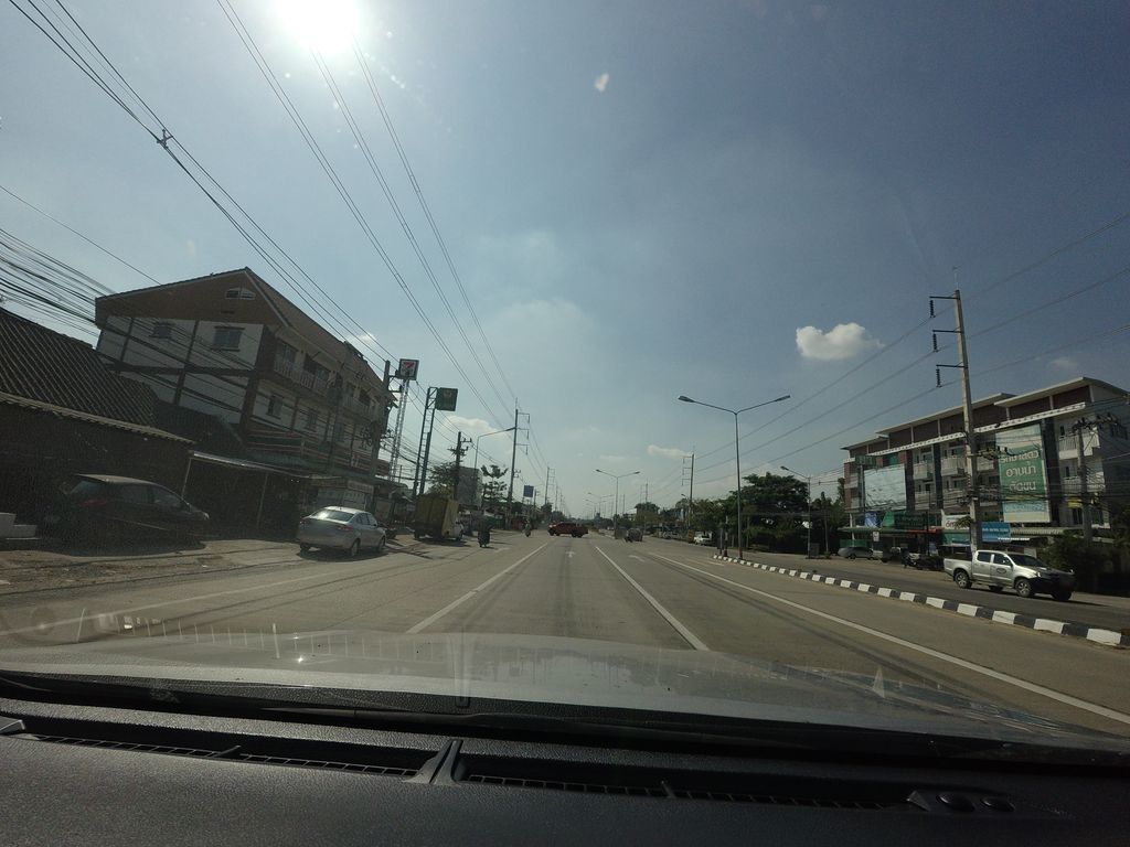 ภาพถนนตรงที่ หมอเรน เพ็ท แคร์ คลินิก ตั้งอยู่ ถ่ายโดย mishari พ.ศ. 2563 (2020) · A street-level view of where หมอเรน เพ็ท แคร์ คลินิก · Mo Ren Pet Care Clinic stands, by mishari in 2563 (2020)