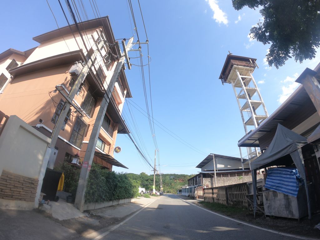 ภาพถนนตรงที่ B and Y Residence ตั้งอยู่ ถ่ายโดย chanuwath_grab พ.ศ. 2562 (2019) · A street-level view of where B and Y Residence stands, by chanuwath_grab in 2562 (2019)
