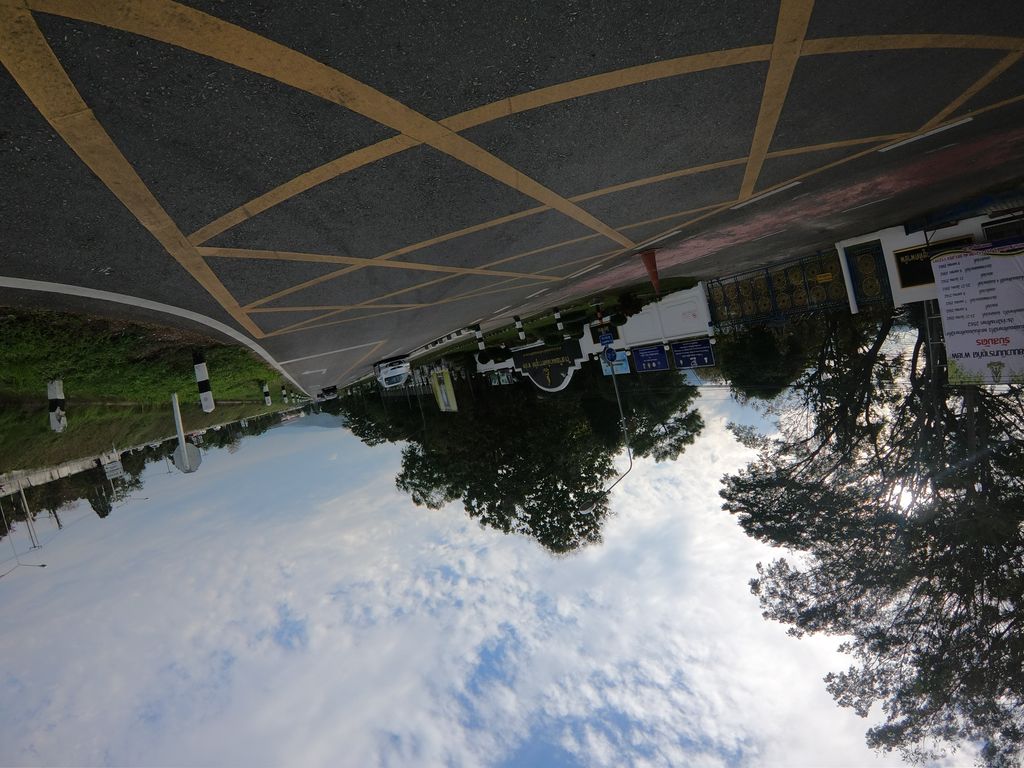 ภาพถนนตรงที่ โจ๊กหมูเจ็ดยอด ตั้งอยู่ ถ่ายโดย chanuwath_grab พ.ศ. 2562 (2019) · A street-level view of where โจ๊กหมูเจ็ดยอด · Chokmu Chet Yot stands, by chanuwath_grab in 2562 (2019)