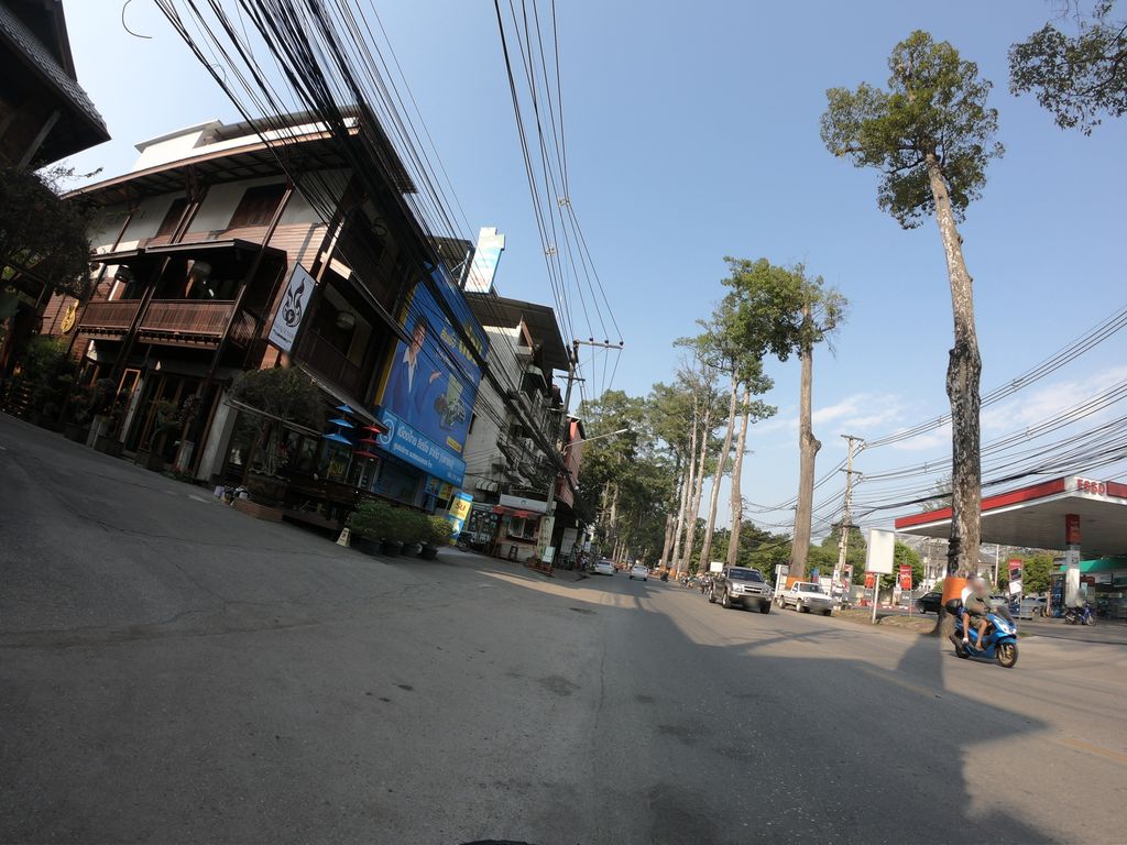 ภาพถนนตรงที่ วานิชสังฆภัณฑ์ - VanichSangkhaphan ตั้งอยู่ ถ่ายโดย chanuwath_grab พ.ศ. 2562 (2019) · A street-level view of where วานิชสังฆภัณฑ์ - VanichSangkhaphan stands, by chanuwath_grab in 2562 (2019)