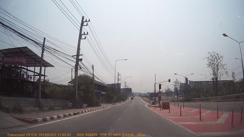 ภาพถนนตรงที่ Mp คารแคร์ เชียงใหม่ ตั้งอยู่ ถ่ายโดย mapcreator พ.ศ. 2562 (2019) · A street-level view of where Mp คารแคร์ เชียงใหม่ · Mp Khan Chiang Mai stands, by mapcreator in 2562 (2019)