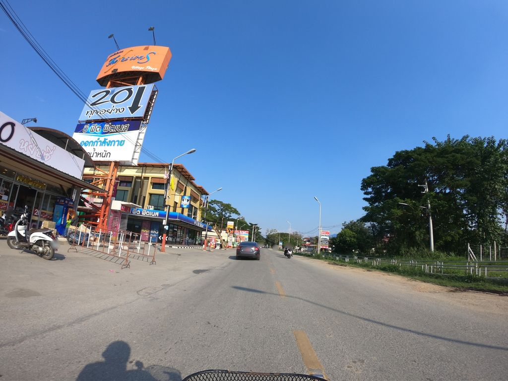 ภาพถนนตรงที่ The Fusion Residence ตั้งอยู่ ถ่ายโดย chanuwath_grab พ.ศ. 2562 (2019) · A street-level view of where The Fusion Residence stands, by chanuwath_grab in 2562 (2019)