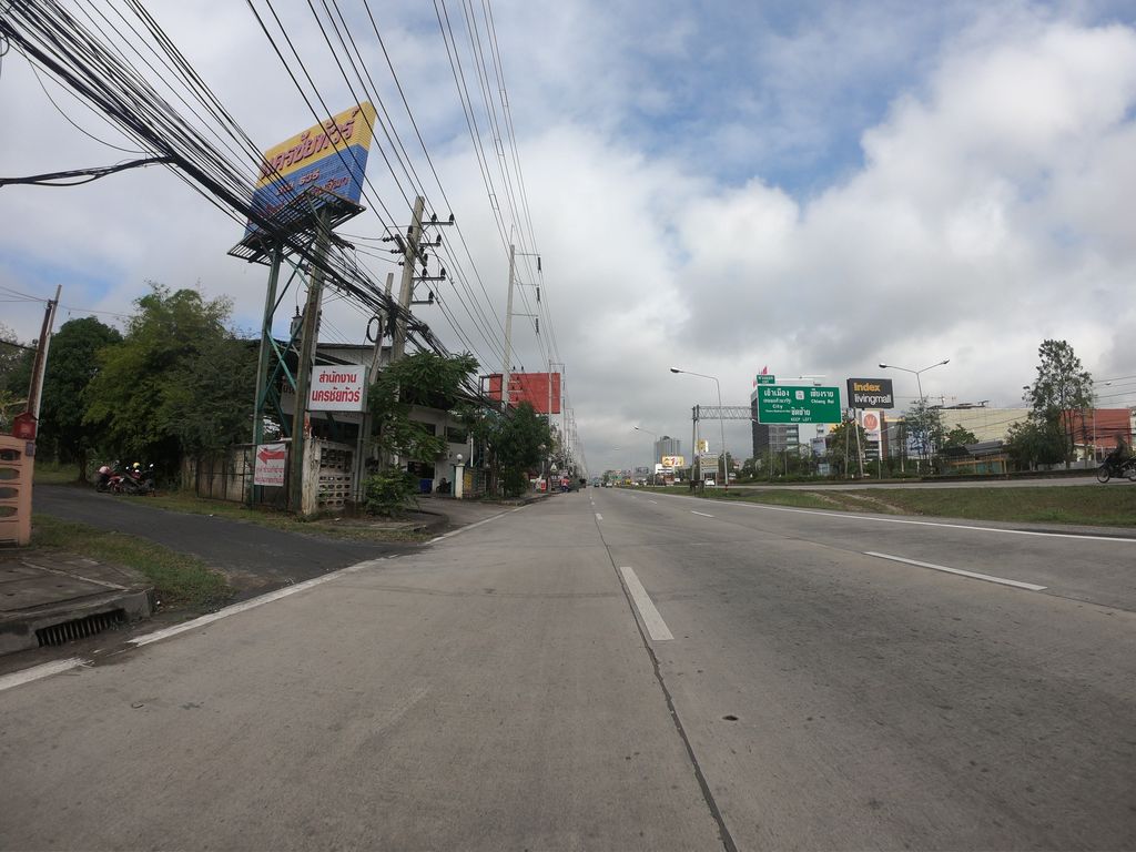 ภาพถนนตรงที่ บริษัท นครชัยทัวร์ ตั้งอยู่ ถ่ายโดย chanuwath_grab พ.ศ. 2562 (2019) · A street-level view of where บริษัท นครชัยทัวร์ · Nakhon Chai Tour Company stands, by chanuwath_grab in 2562 (2019)