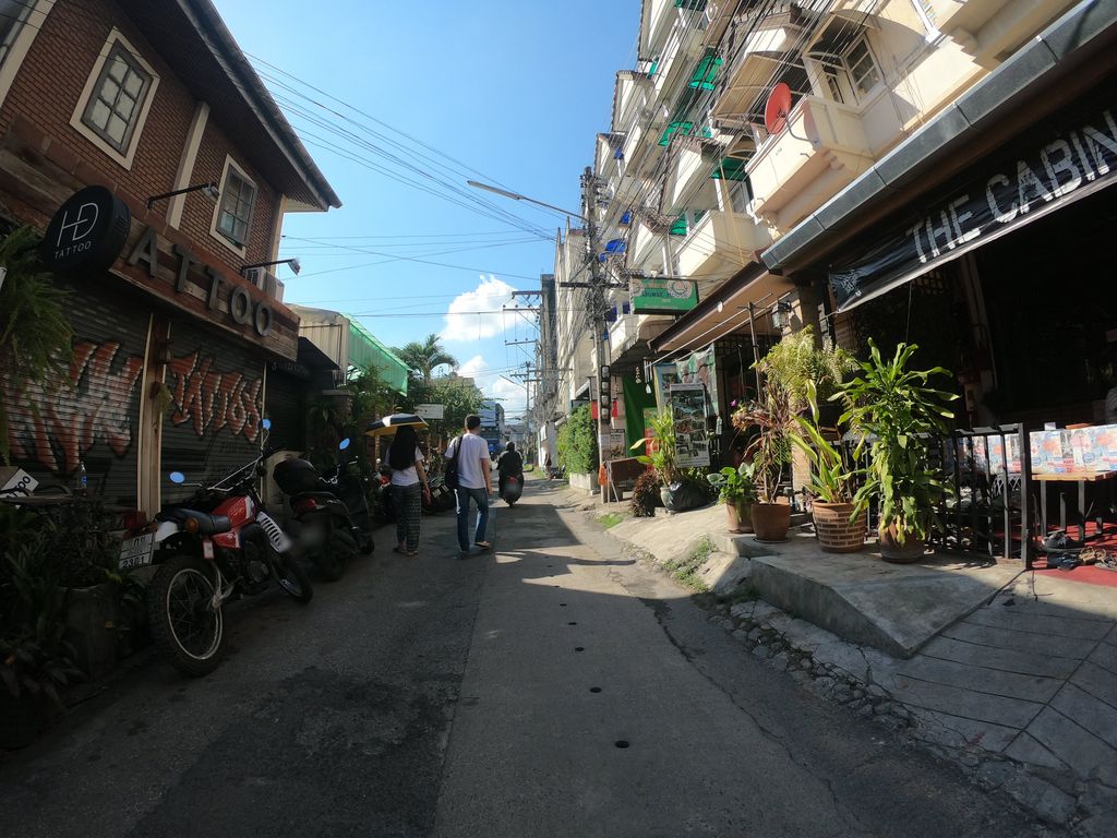 ภาพถนนตรงที่ PSYSQUARE ตั้งอยู่ ถ่ายโดย chanuwath_grab พ.ศ. 2562 (2019) · A street-level view of where PSYSQUARE stands, by chanuwath_grab in 2562 (2019)