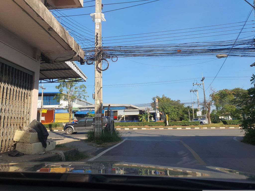 ภาพถนนตรงที่ แชมป์ไดนาโมแม่โจ้0866588120 ตั้งอยู่ ถ่ายโดย jrcarlsen พ.ศ. 2566 (2023) · A street-level view of where แชมป์ไดนาโมแม่โจ้0866588120 · Champ Dynamo Mae Jo0866588120 stands, by jrcarlsen in 2566 (2023)
