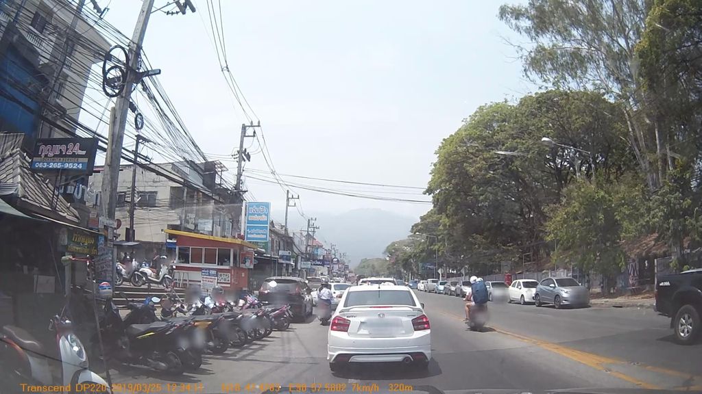 ภาพถนนตรงที่ Golfshi showroom ตั้งอยู่ ถ่ายโดย mapcreator พ.ศ. 2562 (2019) · A street-level view of where Golfshi showroom stands, by mapcreator in 2562 (2019)