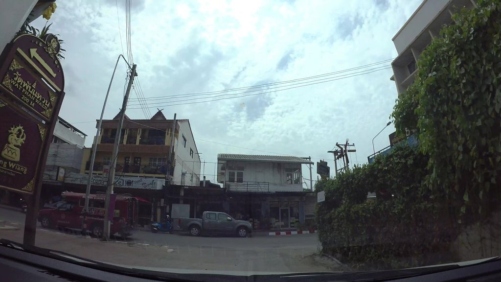 ภาพถนนตรงที่ CXN.Viila ตั้งอยู่ ถ่ายโดย kaart_3 พ.ศ. 2562 (2019) · A street-level view of where CXN.Viila stands, by kaart_3 in 2562 (2019)