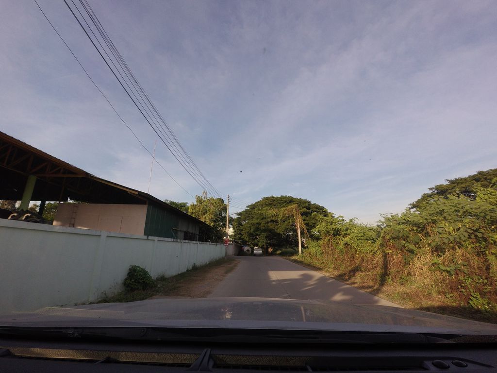 ภาพถนนตรงที่ อู่หม่องบริการ ตั้งอยู่ ถ่ายโดย mishari พ.ศ. 2563 (2020) · A street-level view of where อู่หม่องบริการ · U Mong Brikan stands, by mishari in 2563 (2020)