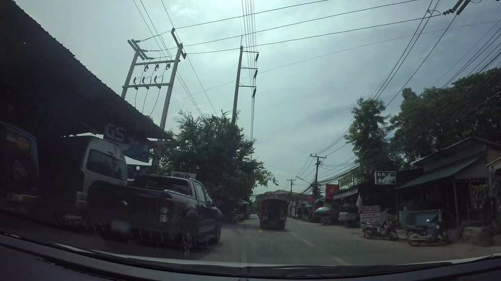 ภาพถนนตรงที่ พลอยการยาง ตั้งอยู่ ถ่ายโดย kaart_3 พ.ศ. 2562 (2019) · A street-level view of where พลอยการยาง · Phaloikanyang stands, by kaart_3 in 2562 (2019)