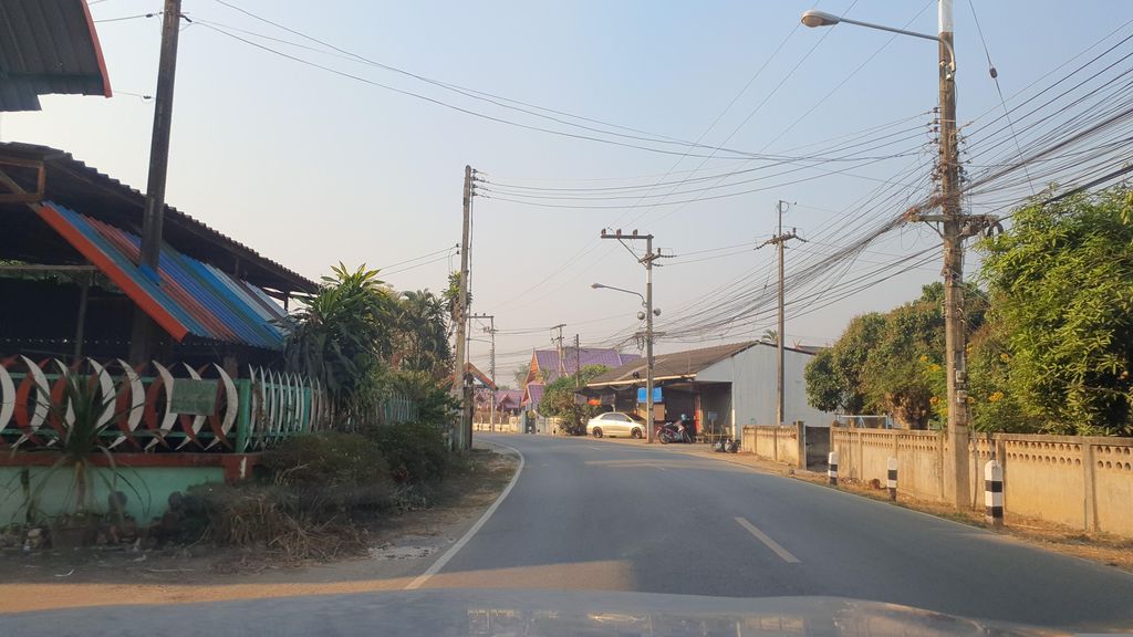 ภาพถนนตรงที่ Soob Flair Cafe ตั้งอยู่ ถ่ายโดย jrcarlsen พ.ศ. 2566 (2023) · A street-level view of where Soob Flair Cafe stands, by jrcarlsen in 2566 (2023)