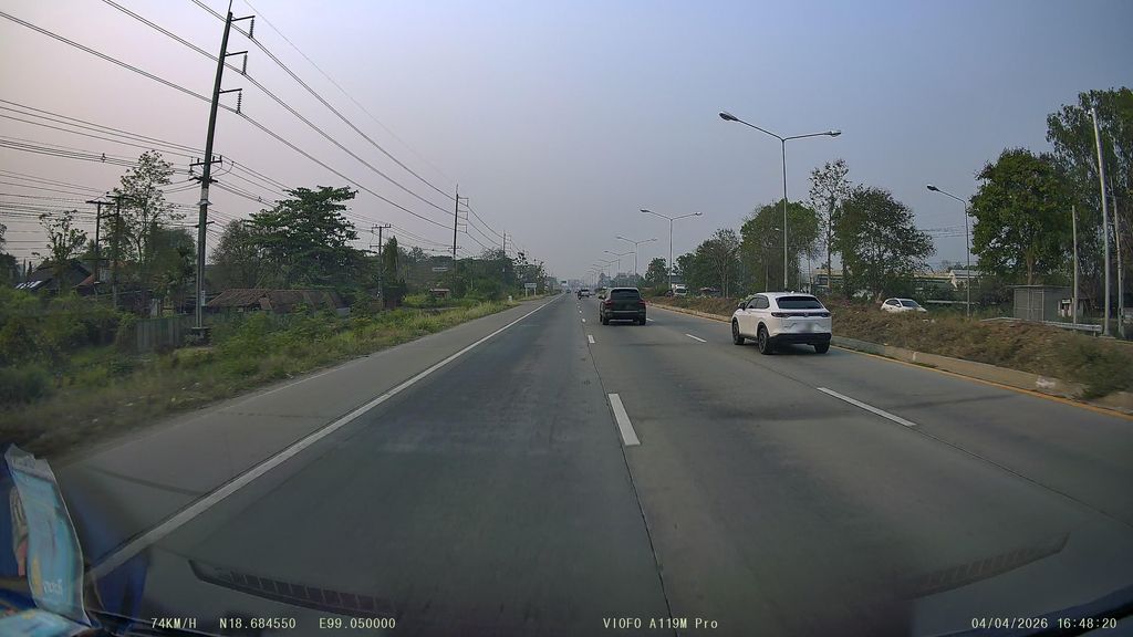 ภาพถนนตรงที่ ธารา อีซูซุ ตั้งอยู่ ถ่ายโดย ThailandCambodia พ.ศ. 2569 (2026) · A street-level view of where ธารา อีซูซุ · Thara Isuzu stands, by ThailandCambodia in 2569 (2026)