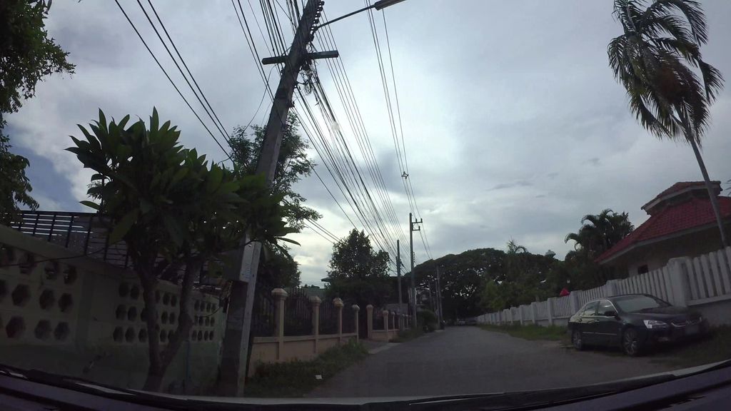 ภาพถนนตรงที่ ชาบู หนูพิม ตั้งอยู่ ถ่ายโดย kaart_3 พ.ศ. 2562 (2019) · A street-level view of where ชาบู หนูพิม · Shabu Nuphim stands, by kaart_3 in 2562 (2019)