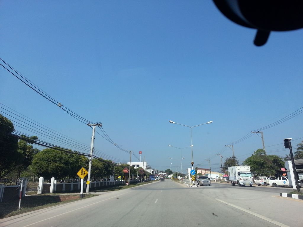 ภาพถนนตรงที่ เชิดชัยยางยนต์ ตั้งอยู่ ถ่ายโดย mishari พ.ศ. 2558 (2015) · A street-level view of where เชิดชัยยางยนต์ · Choet Chai Yangyon stands, by mishari in 2558 (2015)