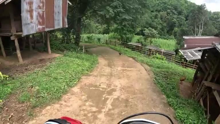 ภาพถนนตรงที่ โป่งน้อย โฮมสเตย์ - Pongnoi Homestay ตั้งอยู่ ถ่ายโดย julcnx พ.ศ. 2568 (2025) · A street-level view of where โป่งน้อย โฮมสเตย์ - Pongnoi Homestay stands, by julcnx in 2568 (2025)