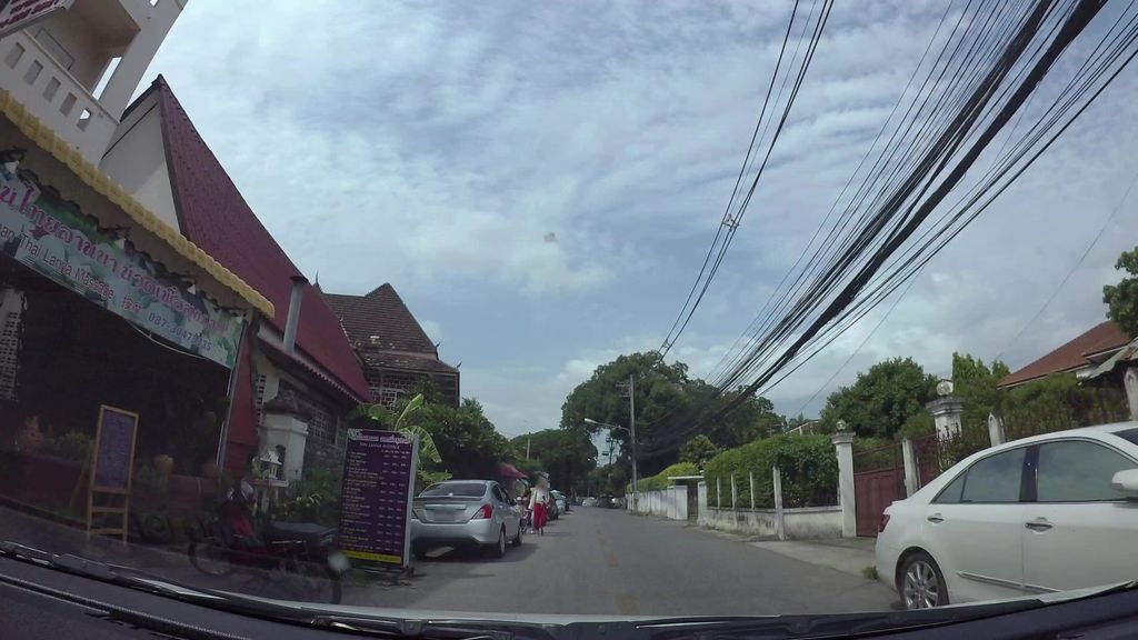 ภาพถนนตรงที่ Baan Thai Lanna Massage ตั้งอยู่ ถ่ายโดย kaart_3 พ.ศ. 2562 (2019) · A street-level view of where Baan Thai Lanna Massage stands, by kaart_3 in 2562 (2019)