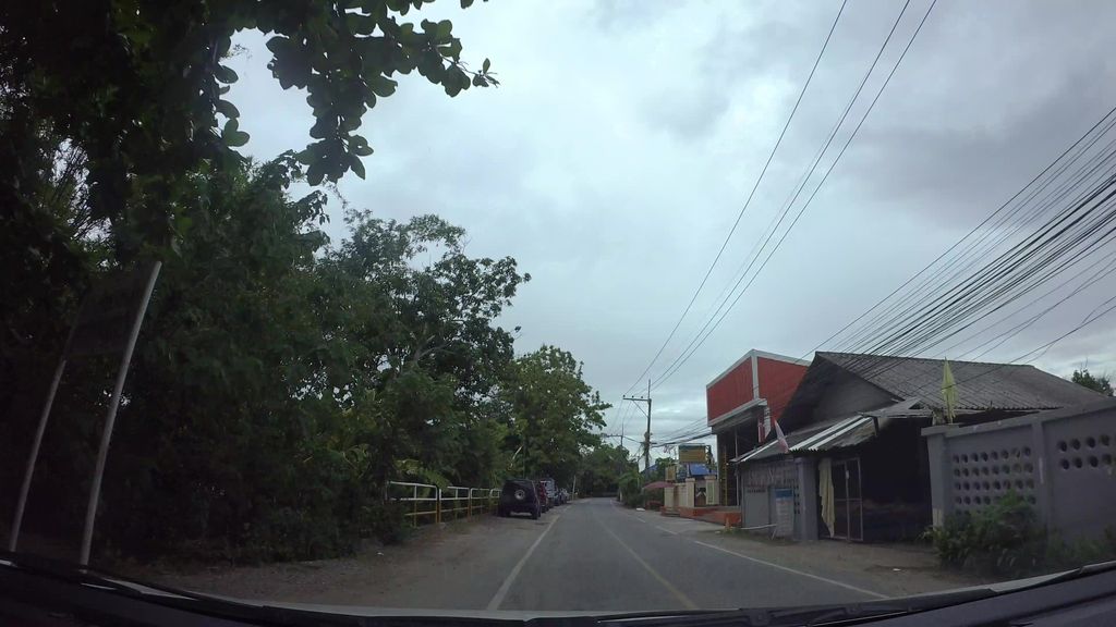 ภาพถนนตรงที่ ชื่นชีวาคาเฟ่ Cwa ตั้งอยู่ ถ่ายโดย kaart_3 พ.ศ. 2562 (2019) · A street-level view of where ชื่นชีวาคาเฟ่ Cwa stands, by kaart_3 in 2562 (2019)